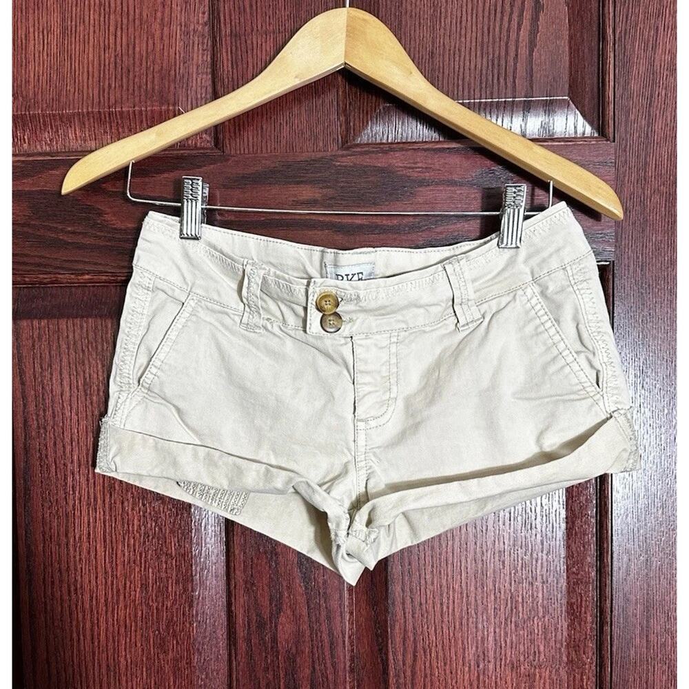BKE Trey Y2K Low Rise Chino Shorts Womens Size 26 Khaki Tan Cuffed Buckle